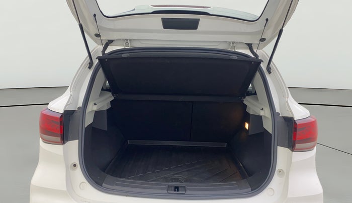 2022 MG ASTOR SAVVY 1.3 TURBO AT S RED, Petrol, Automatic, 27,333 km, Boot Open Zoomed View