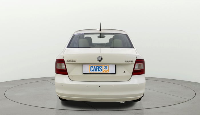 2014 Skoda Rapid AMBITION 1.6 MPI MT, Petrol, Manual, 39,036 km, Back/Rear
