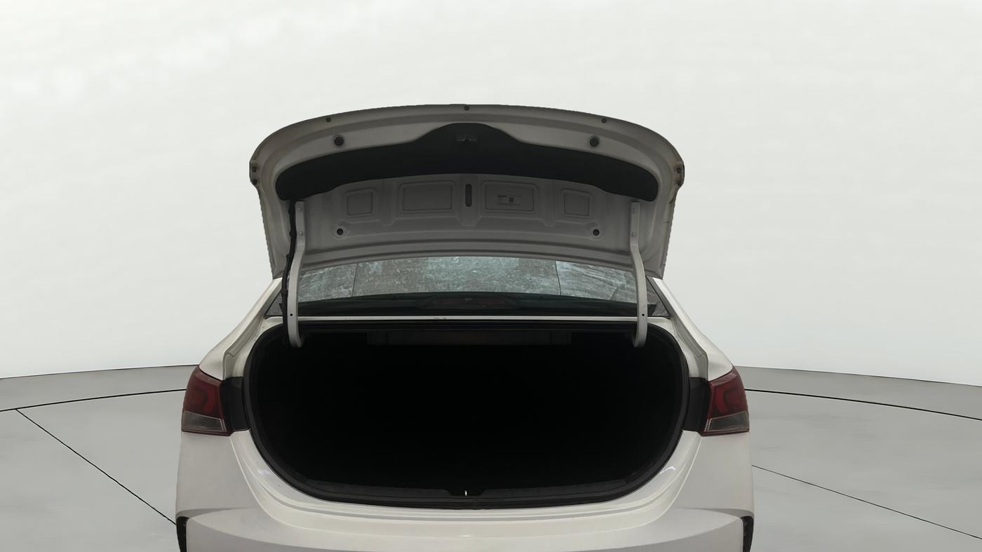 2019 Hyundai Verna 1.6 VTVT SX + AT, Petrol, Automatic, 74,540 km, Boot Door Open