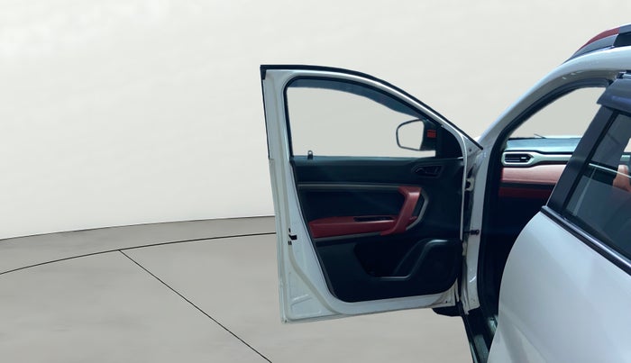 2022 Renault Kiger RXZ MT, Petrol, Manual, 28,173 km, LHS Front Door