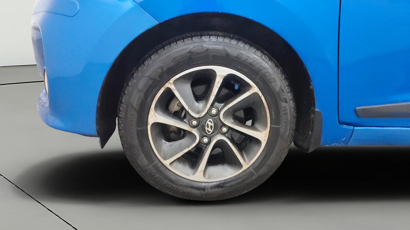 2017 Hyundai Grand i10 SPORTZ (O) AT 1.2 KAPPA VTVT, Petrol, Automatic, 75,859 km, Left Front Wheel