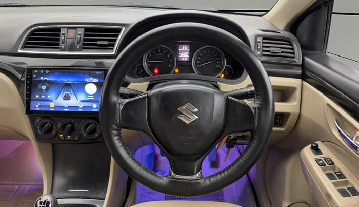 2016 Maruti Ciaz VXI (O), Petrol, Manual, 89,780 km, Steering Wheel Close Up