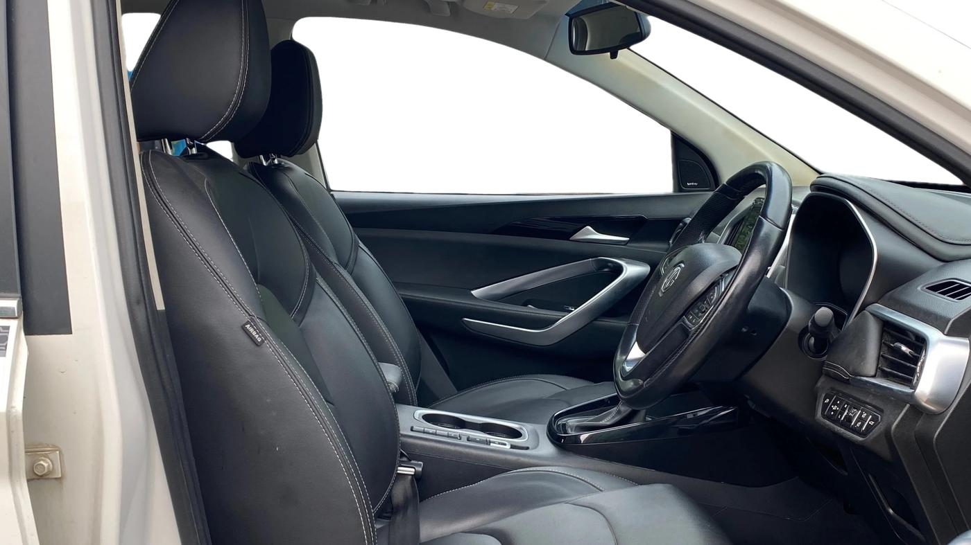 2019 MG HECTOR SHARP 1.5 DCT PETROL, Petrol, Automatic, 47,125 km, Right Side Front Door Cabin