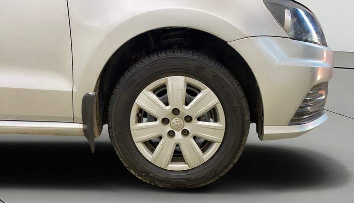 2016 Volkswagen Ameo TRENDLINE 1.2L, Petrol, Manual, 30,505 km, Right Front Wheel