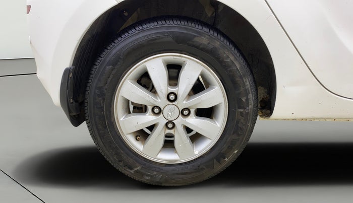 2013 Hyundai i20 ASTA 1.4 CRDI, Diesel, Manual, 1,27,005 km, Right Rear Wheel