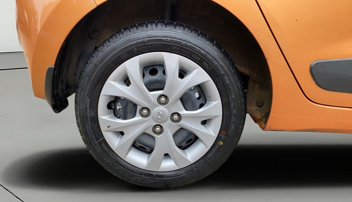 2015 Hyundai Grand i10 SPORTZ 1.2 KAPPA VTVT, Petrol, Manual, 31,692 km, Right Rear Wheel