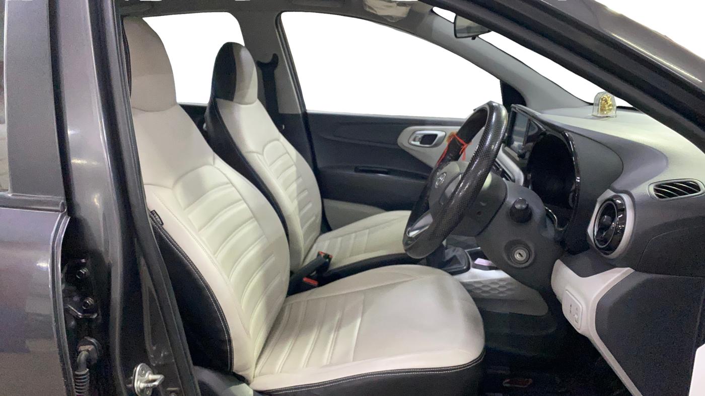 2022 Hyundai GRAND I10 NIOS SPORTZ 1.2 KAPPA VTVT CNG, CNG, Manual, 51,660 km, Right Side Front Door Cabin