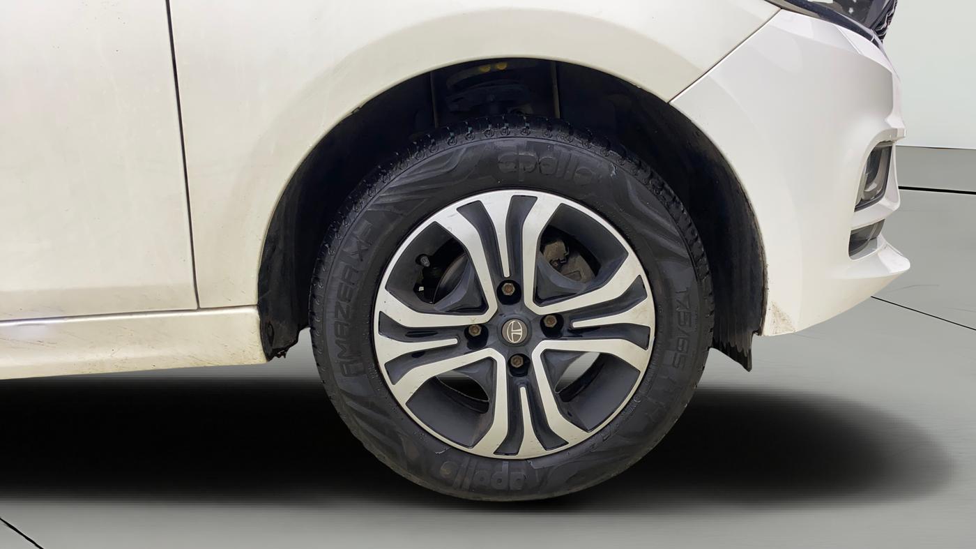 2024 Tata TIGOR XZA Plus iCNG , CNG, Automatic, 9,187 km, Right Front Wheel