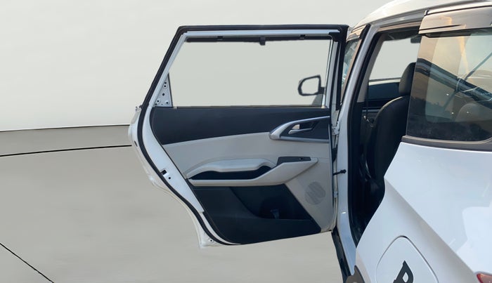 2024 KIA CARENS PREMIUM 1.5 PETROL 7 STR, Petrol, Manual, 20,724 km, LHS Rear Door