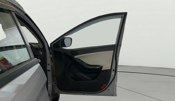 2024 Tata NEXON Pure S 1.2 iCNG, CNG, Manual, 27,432 km, RHS Front Door