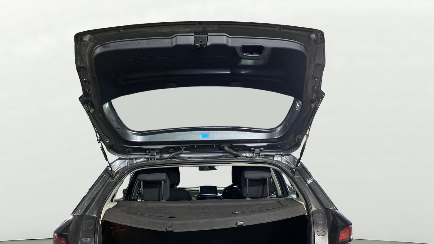 2023 Tata ALTROZ XZA, Petrol, Automatic, 44,510 km, Boot Door Open
