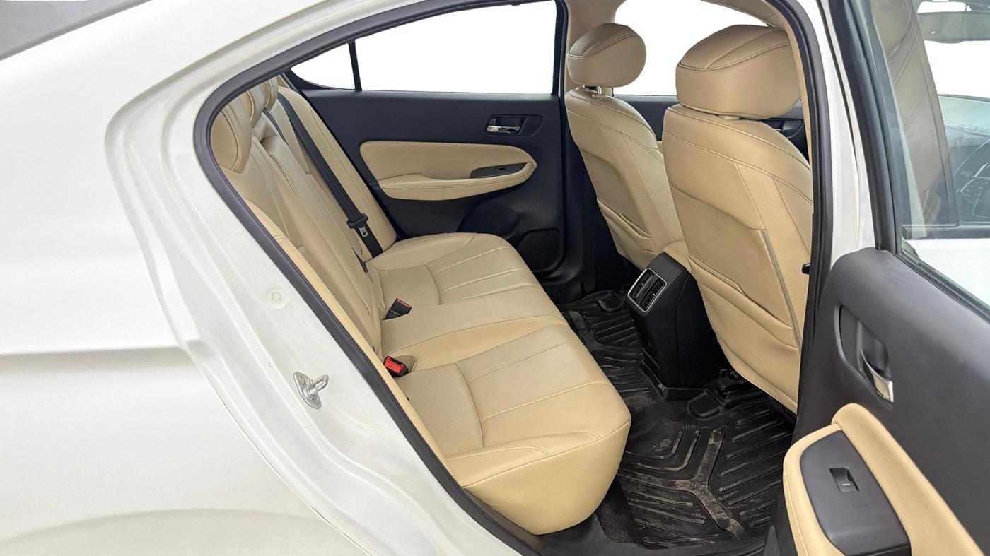 2020 Honda City 1.5L I-VTEC ZX CVT, Petrol, Automatic, 46,152 km, Right Side Rear Door Cabin