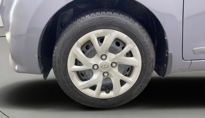 2017 Hyundai Grand i10 SPORTZ (O) 1.2 KAPPA VTVT, Petrol, Manual, 35,418 km, Left Front Wheel