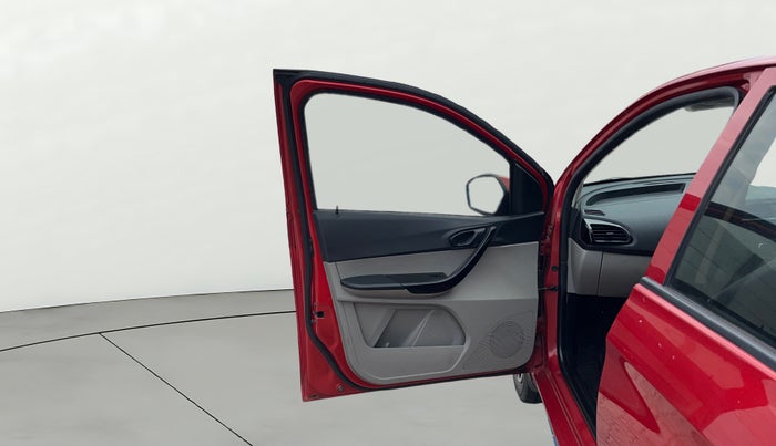 2018 Tata Tiago XT PETROL, Petrol, Manual, 65,973 km, LHS Front Door