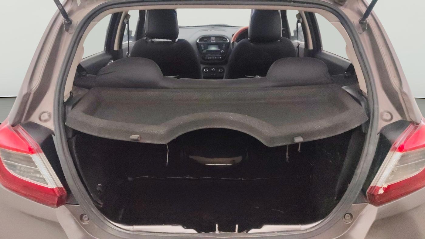 2018 Tata Tiago XZ DIESEL, Diesel, Manual, 1,47,128 km, Boot Open Zoomed View