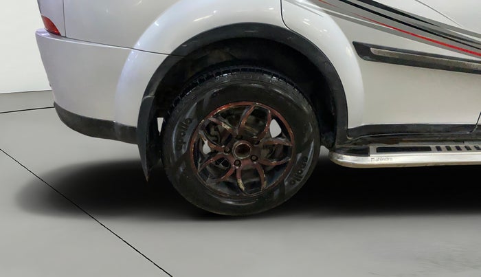 2018 Mahindra XUV500 W7 AT, Diesel, Automatic, 61,087 km, Right Rear Wheel