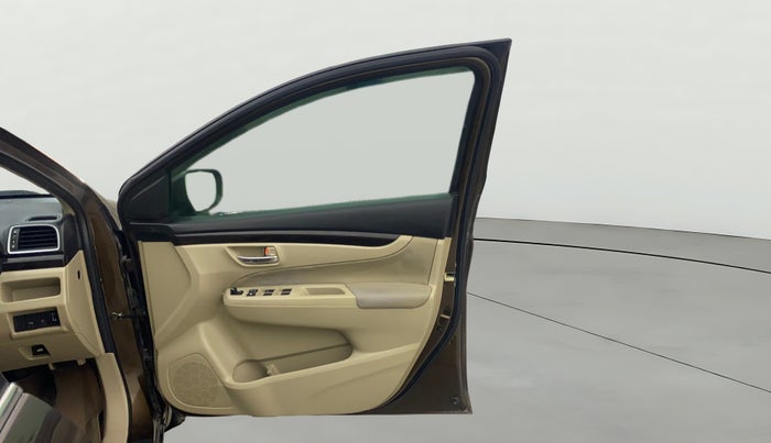 2016 Maruti Ciaz ZXI+, Petrol, Manual, 35,951 km, RHS Front Door