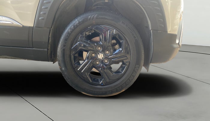 2023 Maruti BREZZA ZXI AT SMART HYBRID, Petrol, Automatic, 60,097 km, Right Front Wheel