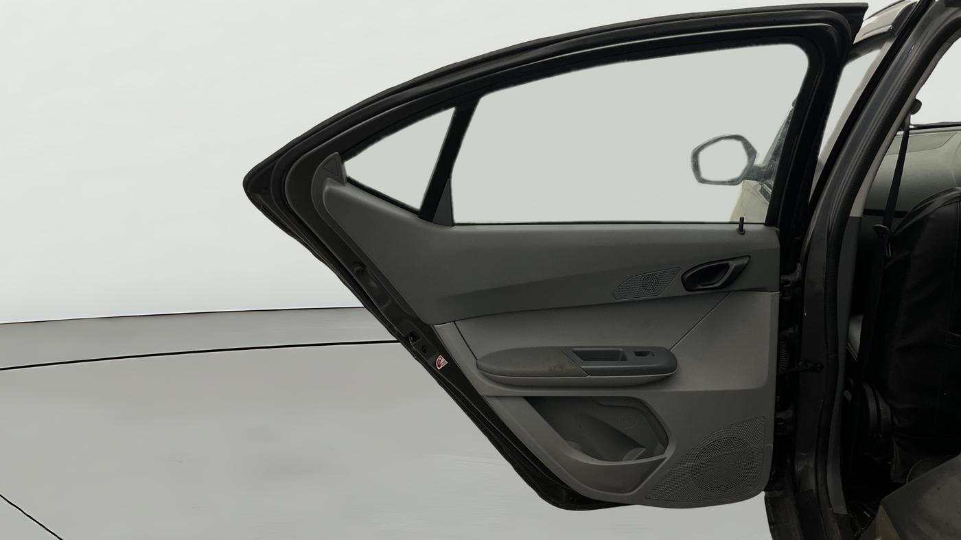 2022 Tata TIGOR XZ CNG, CNG, Manual, 67,972 km, LHS Rear Door