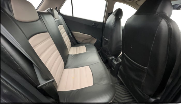 2017 Hyundai Grand i10 MAGNA 1.2 KAPPA VTVT, Petrol, Manual, 58,794 km, Right Side Rear Door Cabin