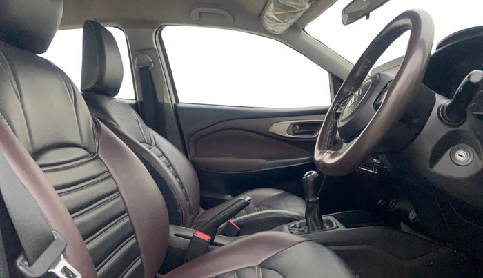 2024 Maruti FRONX DELTA PLUS 1.2MT, Petrol, Manual, 33,765 km, Right Side Front Door Cabin