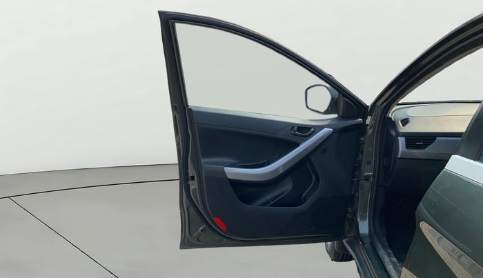 2022 Tata NEXON XMA SUNROOF PETROL, Petrol, Automatic, 14,217 km, LHS Front Door