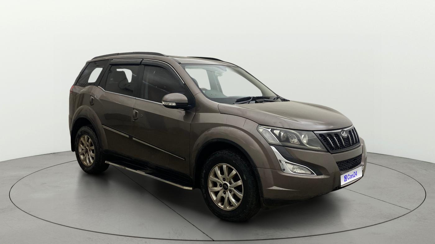 2017 Mahindra XUV500 W10 AT, Diesel, Automatic, 85,188 km, Right Front Diagonal