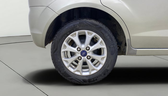 2014 Ford Figo TITANIUM 1.2 PETROL, Petrol, Manual, 18,257 km, Right Rear Wheel