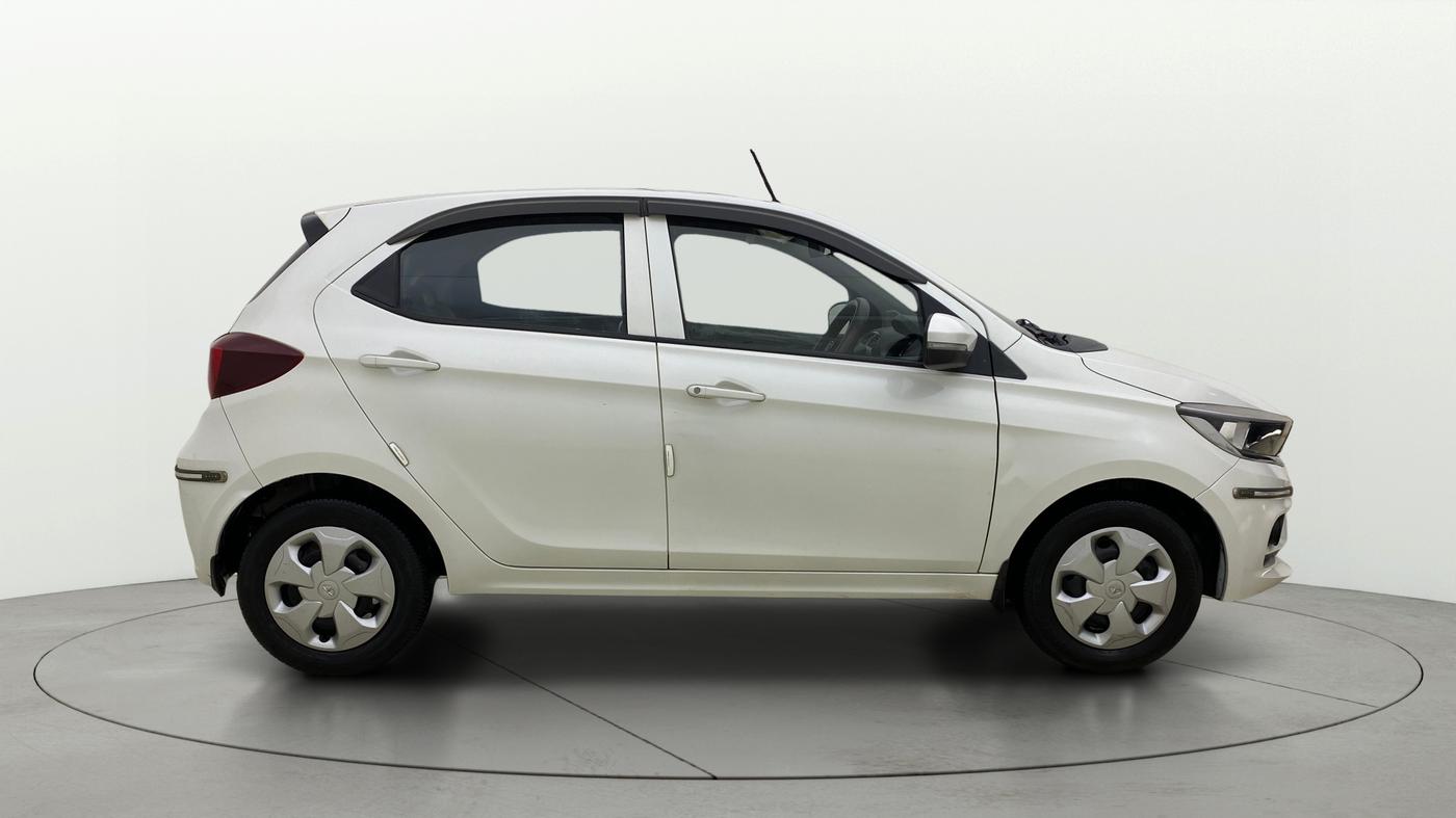 2020 Tata Tiago XT PETROL, Petrol, Manual, 31,698 km, Right Side View