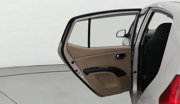 2014 Hyundai i10 SPORTZ 1.1, CNG, Manual, 72,480 km, LHS Rear Door