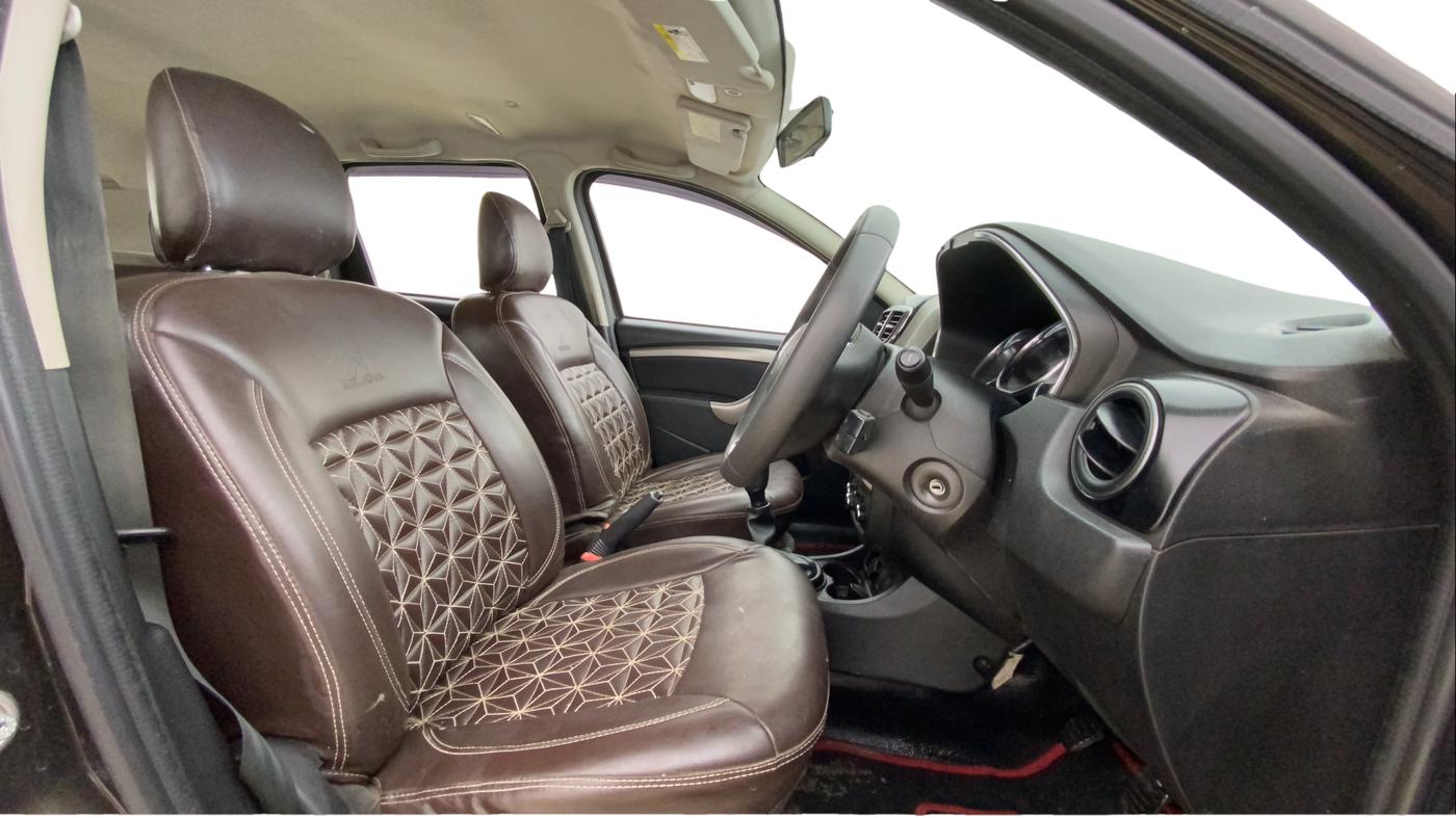 2021 Renault Duster RXS 1.5 PETROL MT, Petrol, Manual, 67,909 km, Right Side Front Door Cabin
