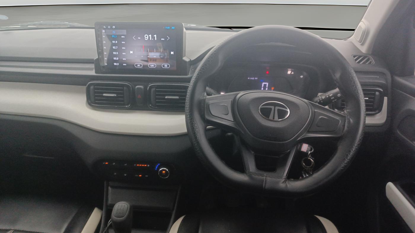 2024 Tata PUNCH PURE MT, Petrol, Manual, 26,139 km, Steering Wheel Close Up