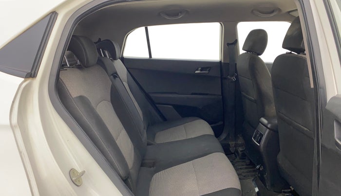 2017 Hyundai Creta SX PLUS 1.6 PETROL, CNG, Manual, 1,37,686 km, Right Side Rear Door Cabin