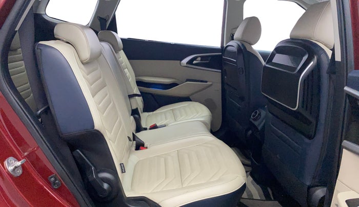 2022 KIA CARENS LUXURY PLUS 1.4 PETROL DCT 7 STR, Petrol, Automatic, 42,428 km, Right Side Rear Door Cabin