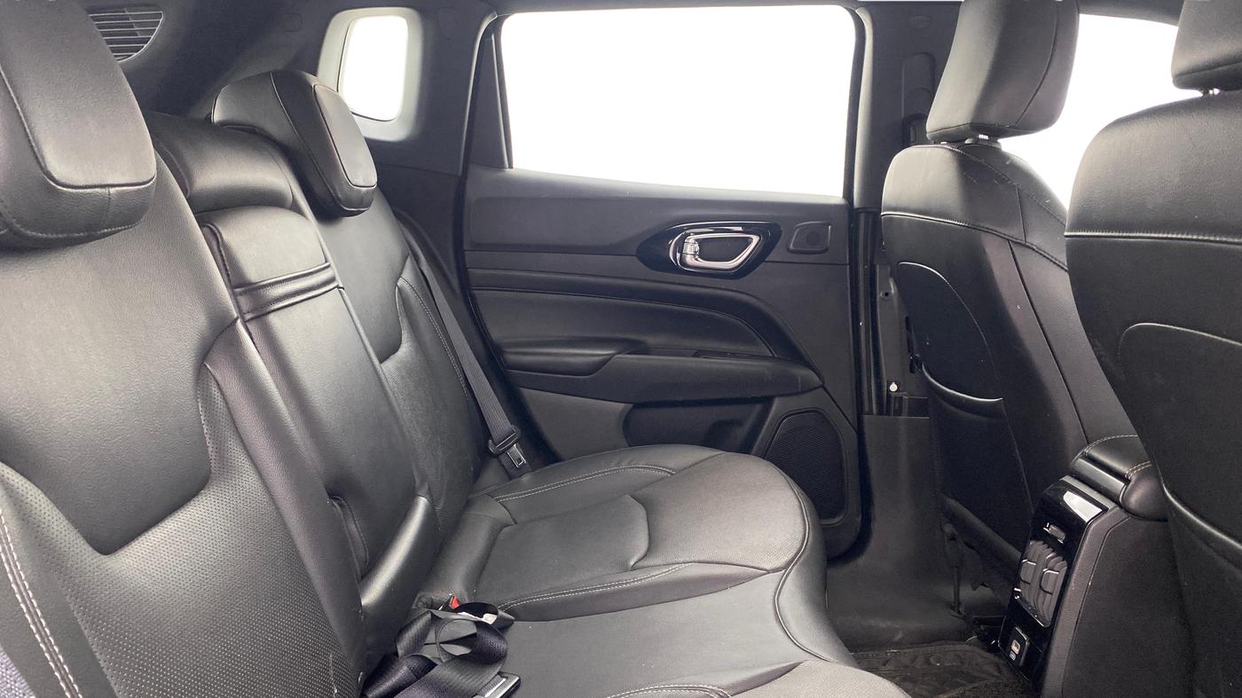 2022 Jeep Compass MODEL S (O) DIESEL 4X4 AT, Diesel, Automatic, 62,878 km, Right Side Rear Door Cabin