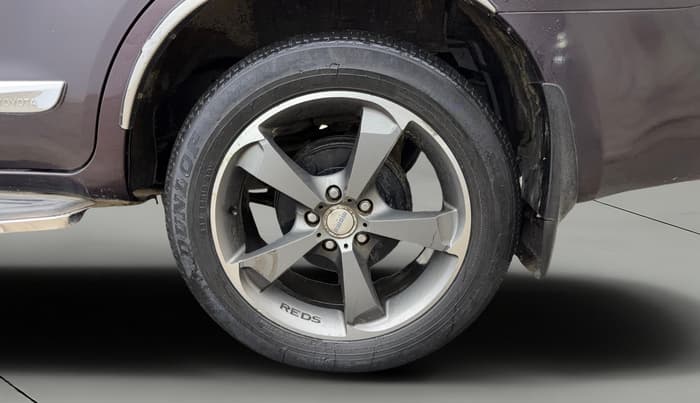 2016 Toyota Innova Crysta 2.7 ZX AT 7 STR, Petrol, Automatic, 1,19,991 km, Left Rear Wheel