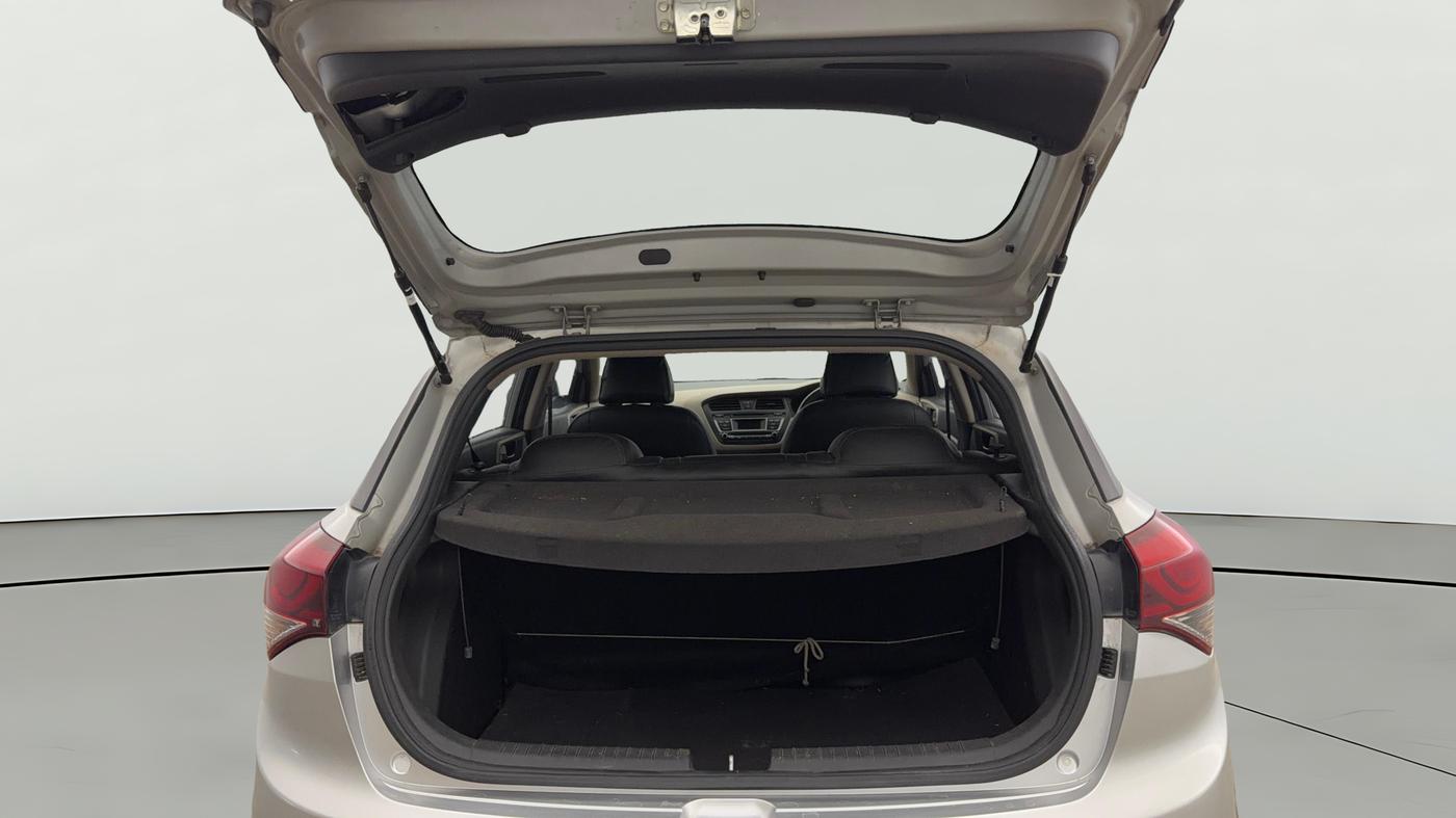 2015 Hyundai Elite i20 SPORTZ 1.2, Petrol, Manual, 54,014 km, Boot Open Zoomed View