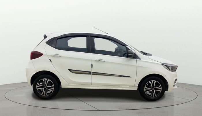 2022 Tata Tiago XZ PLUS CNG, CNG, Manual, 64,252 km, Right Side View