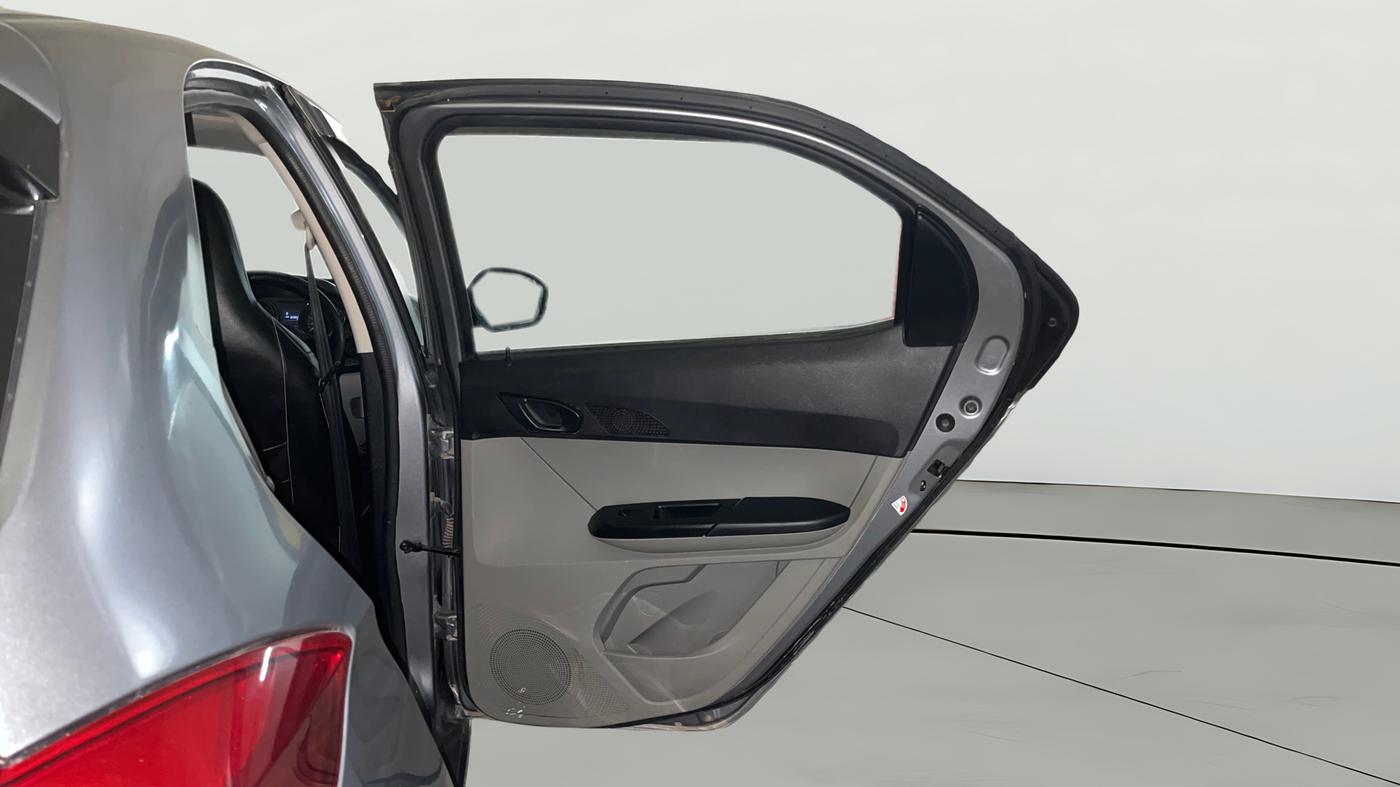 2019 Tata Tiago XT PETROL, Petrol, Manual, 85,935 km, RHS Rear Door