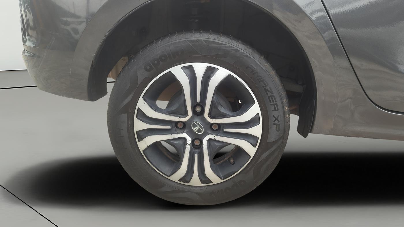 2022 Tata TIGOR XZ PLUS CNG, CNG, Manual, 20,963 km, Right Rear Wheel