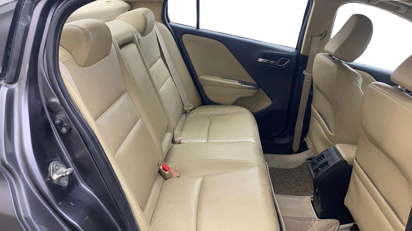 2017 Honda City 1.5L I-VTEC VX CVT, Petrol, Automatic, 1,36,698 km, Right Side Rear Door Cabin
