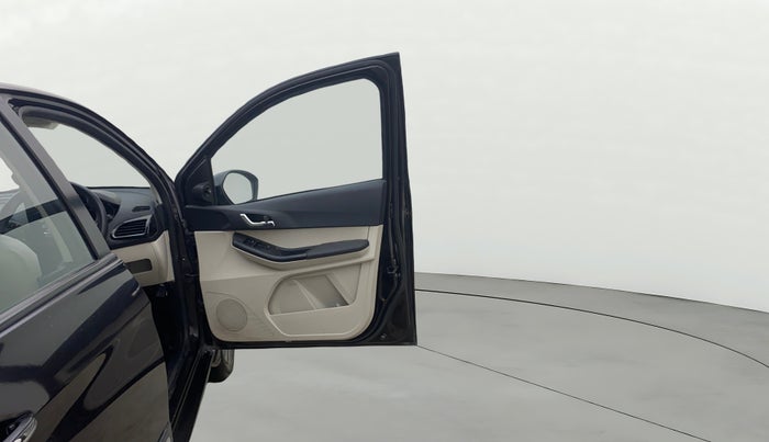 2023 Tata Tiago XZA PLUS PETROL, Petrol, Automatic, 30,825 km, RHS Front Door