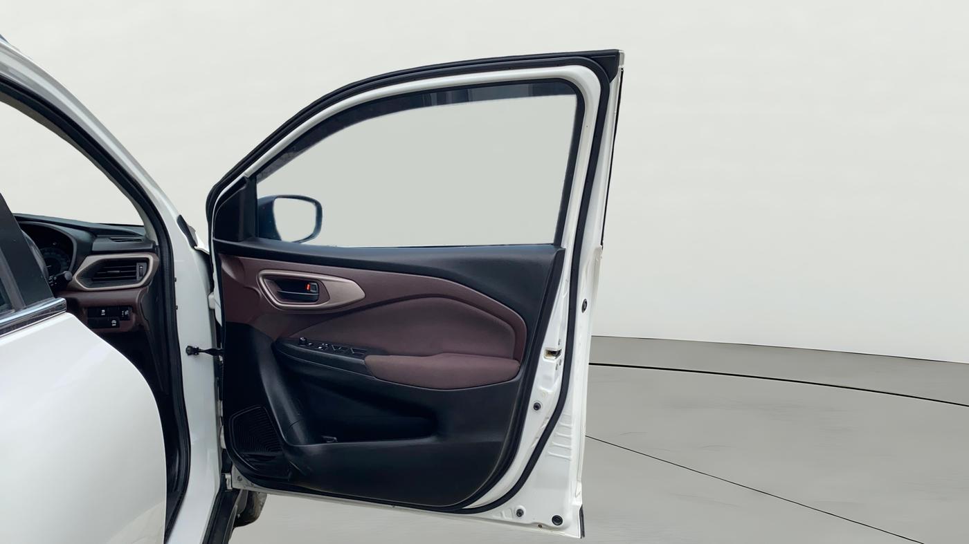 2023 Maruti FRONX DELTA PLUS 1.2L AGS, Petrol, Automatic, 48,912 km, RHS Front Door