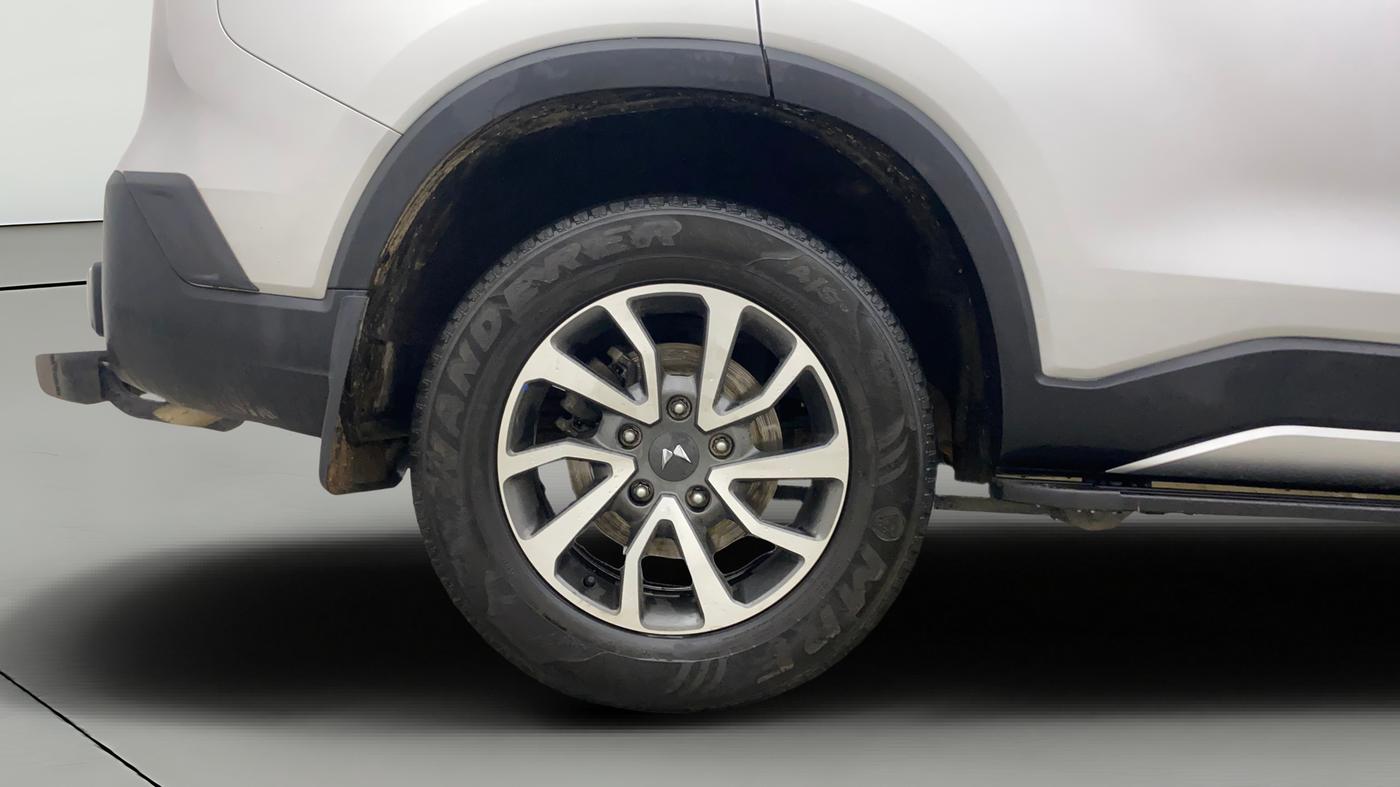 2022 Mahindra SCORPIO-N Z8 L DIESEL AT 4WD 7 STR, Diesel, Automatic, 19,987 km, Right Rear Wheel