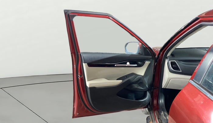 2020 KIA SELTOS HTX 1.5 PETROL, Petrol, Manual, 1,04,109 km, LHS Front Door