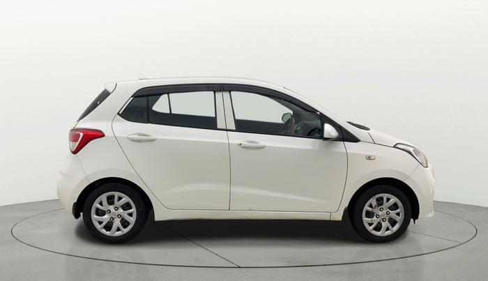 2017 Hyundai Grand i10 MAGNA 1.2 KAPPA VTVT CNG, CNG, Manual, 1,01,933 km, Right Side View