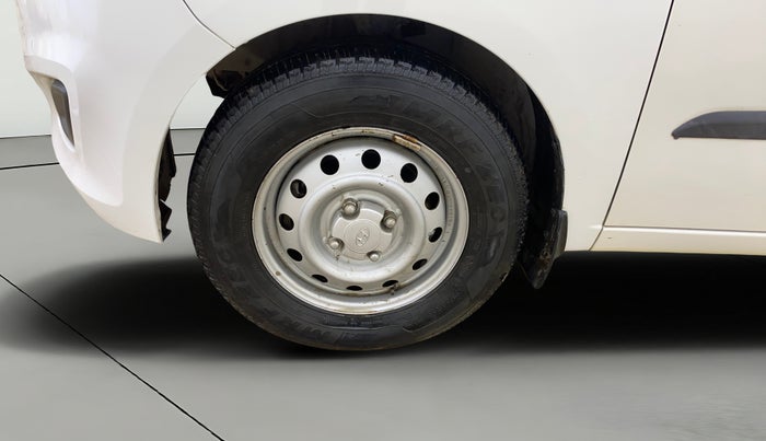 2015 Hyundai i10 MAGNA 1.1, Petrol, Manual, 32,420 km, Left Front Wheel