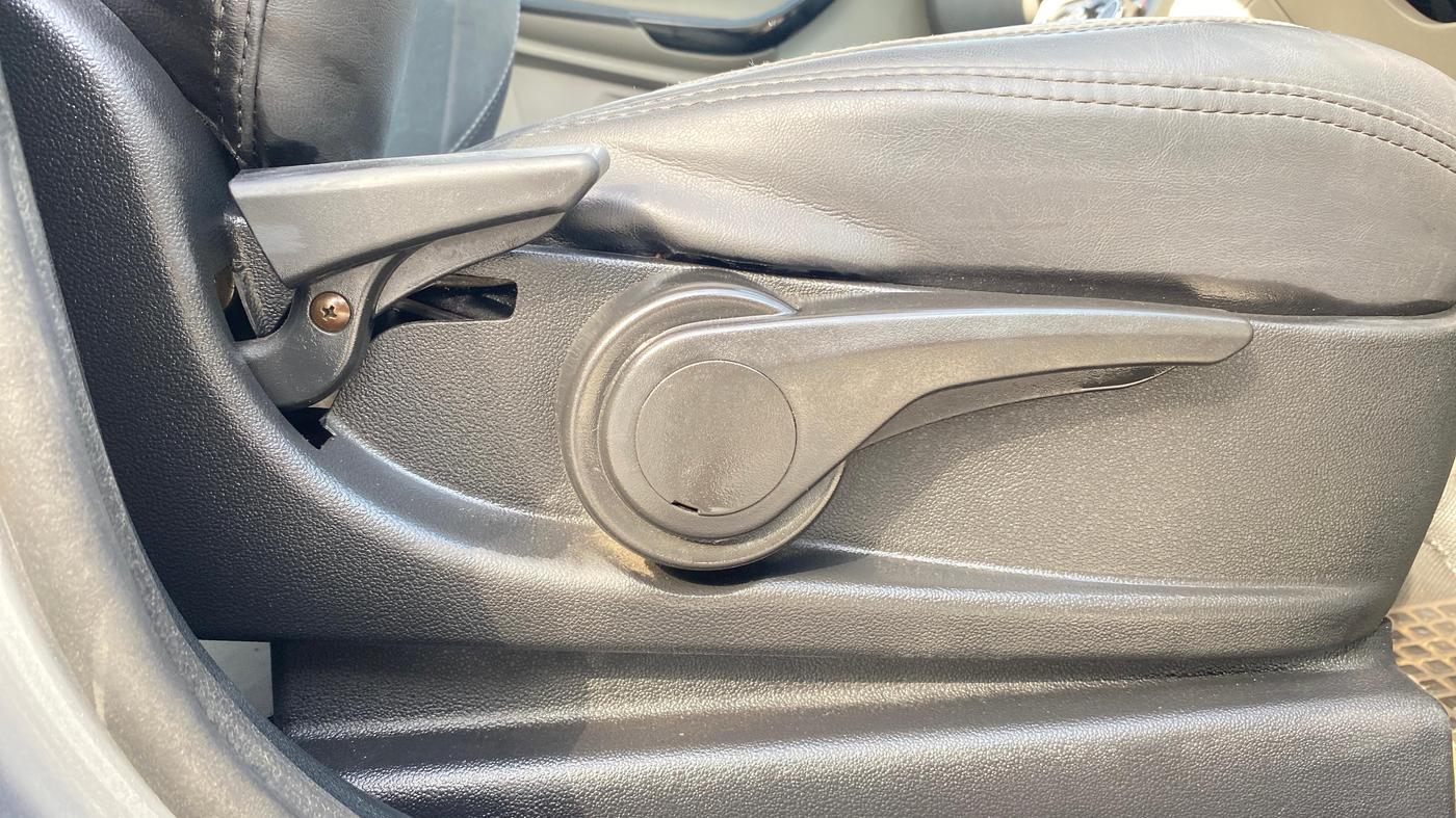 2018 Tata Tiago XZ PETROL, Petrol, Manual, 57,417 km, Third Seat Row ( optional )