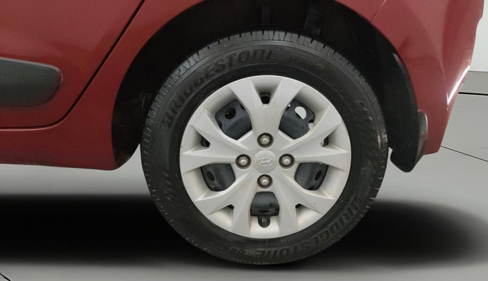 2016 Hyundai Grand i10 SPORTZ 1.2 KAPPA VTVT, Petrol, Manual, 48,799 km, Left Rear Wheel