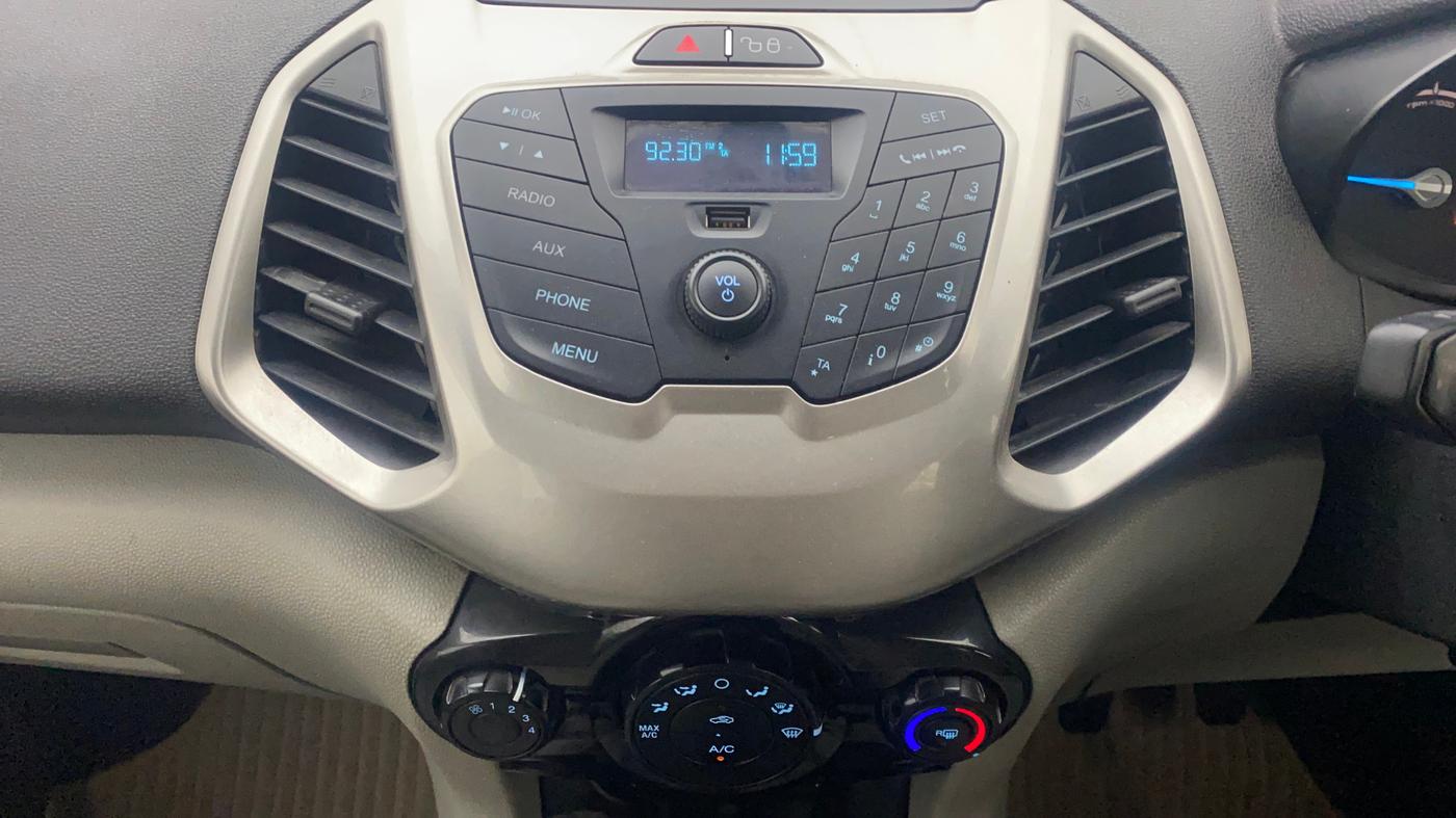 2013 Ford Ecosport TREND 1.5L DIESEL, Diesel, Manual, 1,36,530 km, Air Conditioner